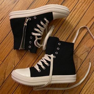 RICK OWENS barely worn